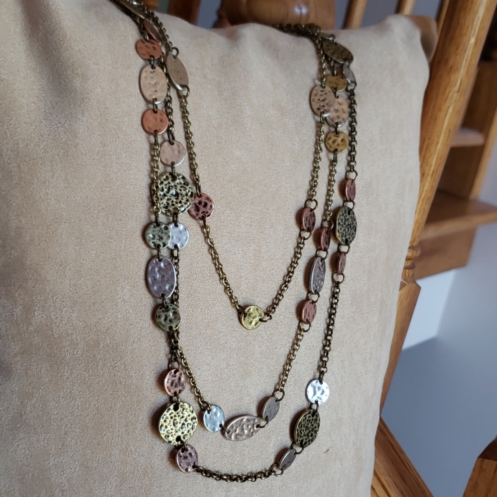 Tri-color fashion necklace